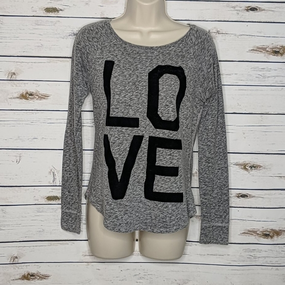 American Eagle Outfitters Tops - American Eagle Outfitters Long Sleeved Shirt Small
